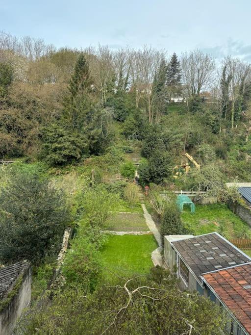 Duplex Parapluies De Cherbourg Netflix Parking Exteriér fotografie